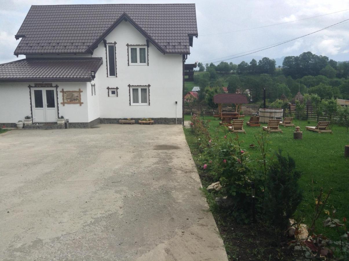 Elder Villa Бран Екстериор снимка